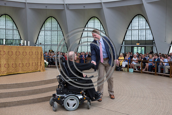 170529_carson_naunheim_priory_graduation_642