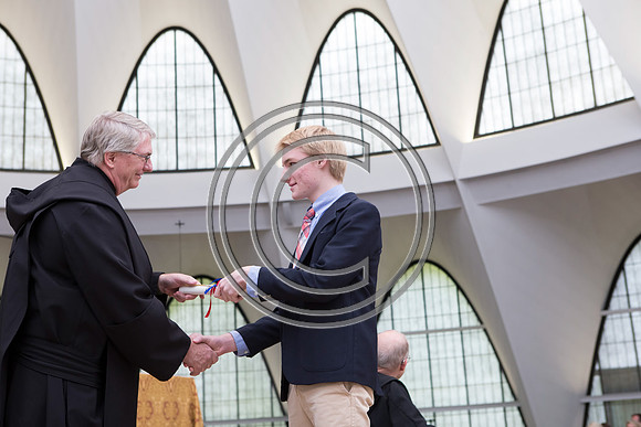 170529_carson_naunheim_priory_graduation_536