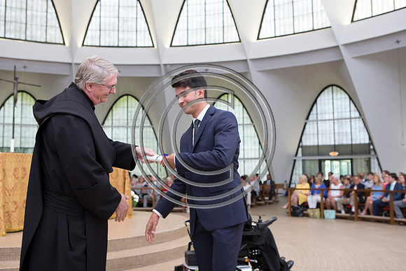 170529_carson_naunheim_priory_graduation_523