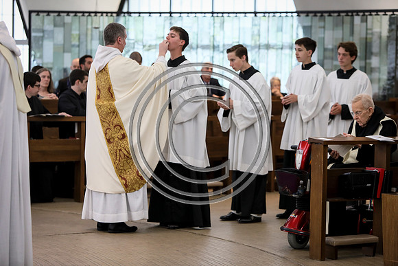 170529_carson_naunheim_priory_graduation_237