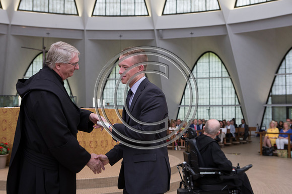 170529_carson_naunheim_priory_graduation_564