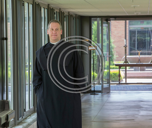 170529_carson_naunheim_priory_graduation_046