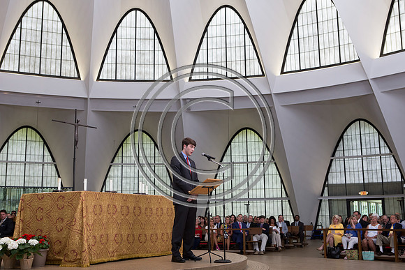 170529_carson_naunheim_priory_graduation_421