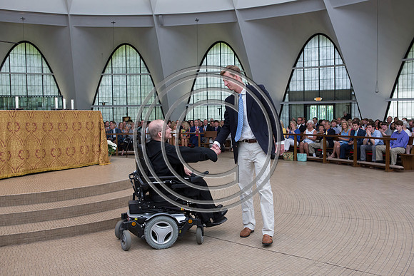 170529_carson_naunheim_priory_graduation_652