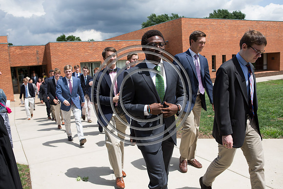170529_carson_naunheim_priory_graduation_346