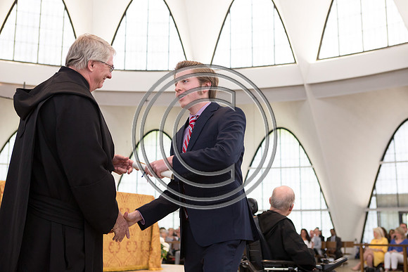 170529_carson_naunheim_priory_graduation_546