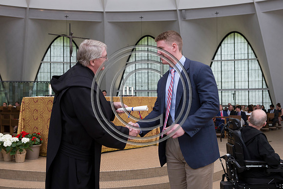 170529_carson_naunheim_priory_graduation_643