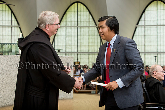 ©180527_naunheim_priory_graduation_300