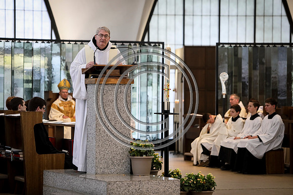 170529_carson_naunheim_priory_graduation_173