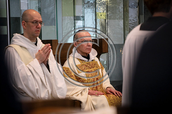 170529_carson_naunheim_priory_graduation_191