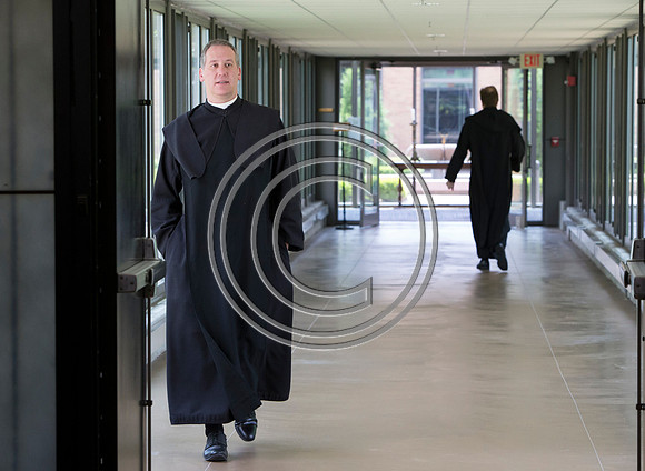 170529_carson_naunheim_priory_graduation_047