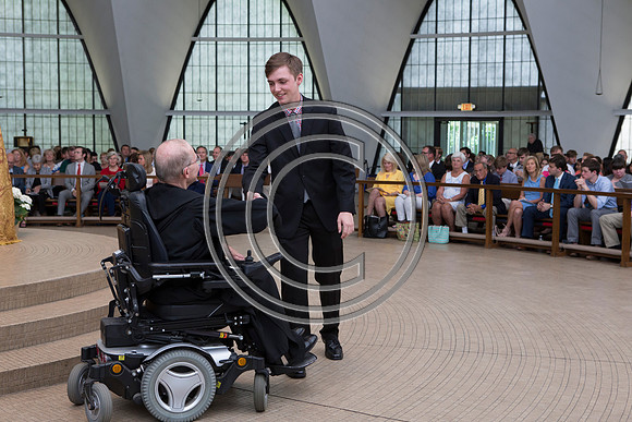 170529_carson_naunheim_priory_graduation_574