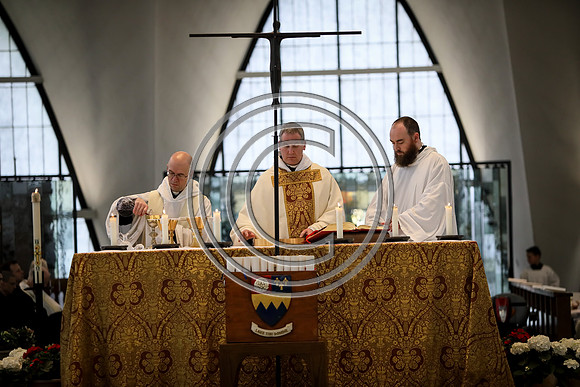 170529_carson_naunheim_priory_graduation_200