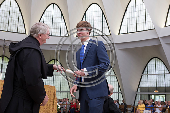 170529_carson_naunheim_priory_graduation_556