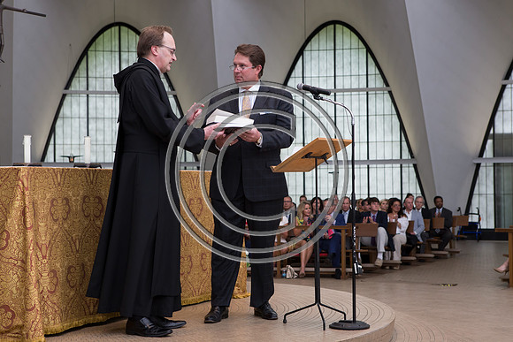 170529_carson_naunheim_priory_graduation_428