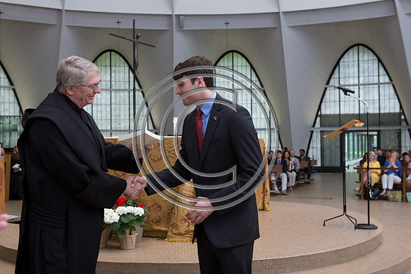 170529_carson_naunheim_priory_graduation_423
