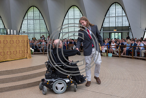 170529_carson_naunheim_priory_graduation_614