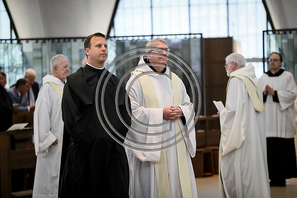 170529_carson_naunheim_priory_graduation_294