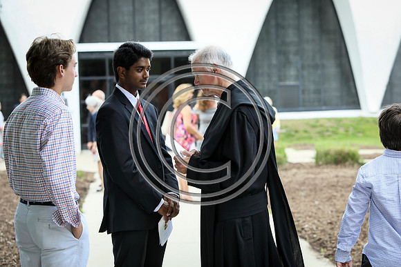 170529_carson_naunheim_priory_graduation_323
